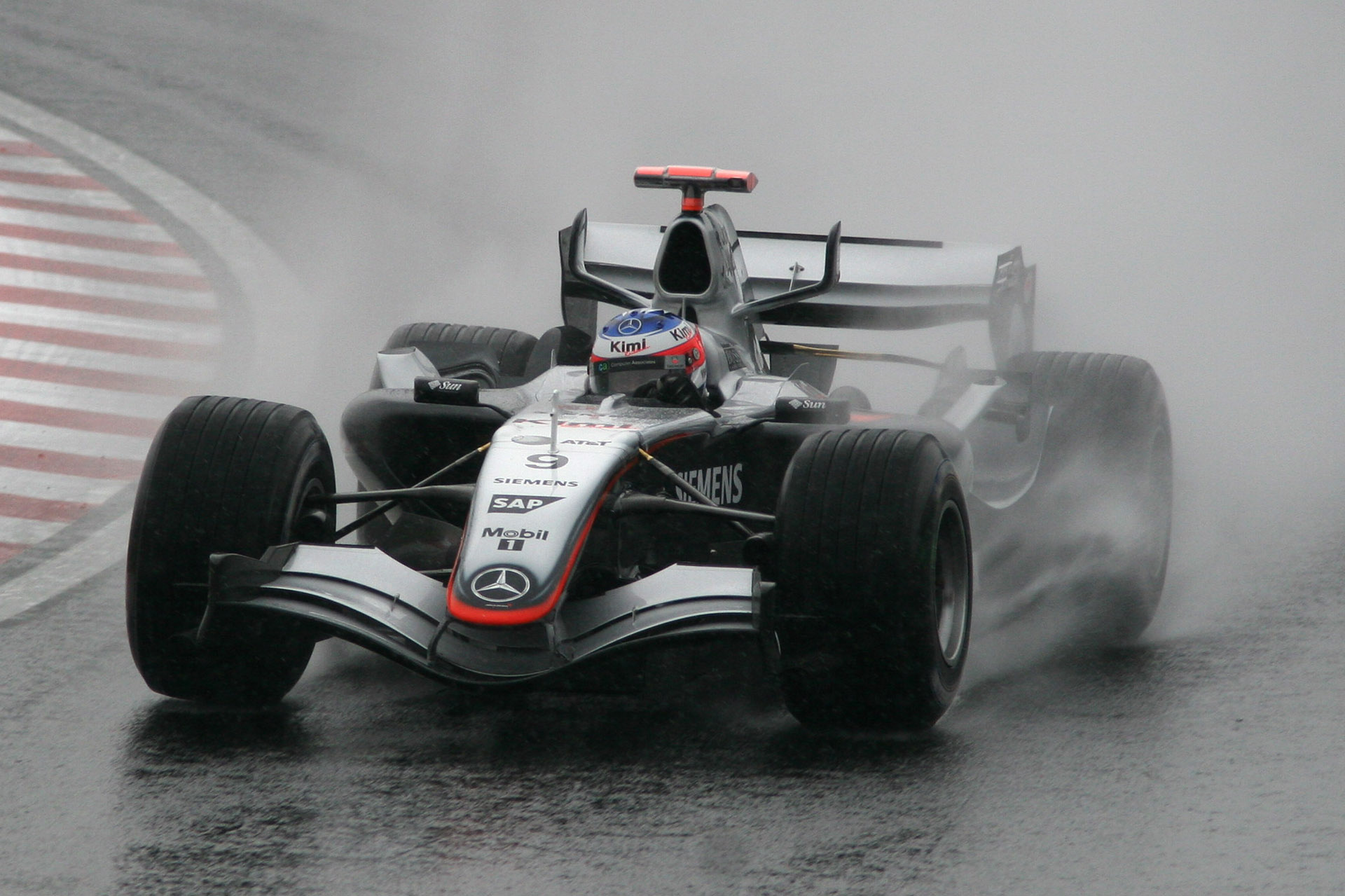 19番目にアタックし予選17位となったライコネン