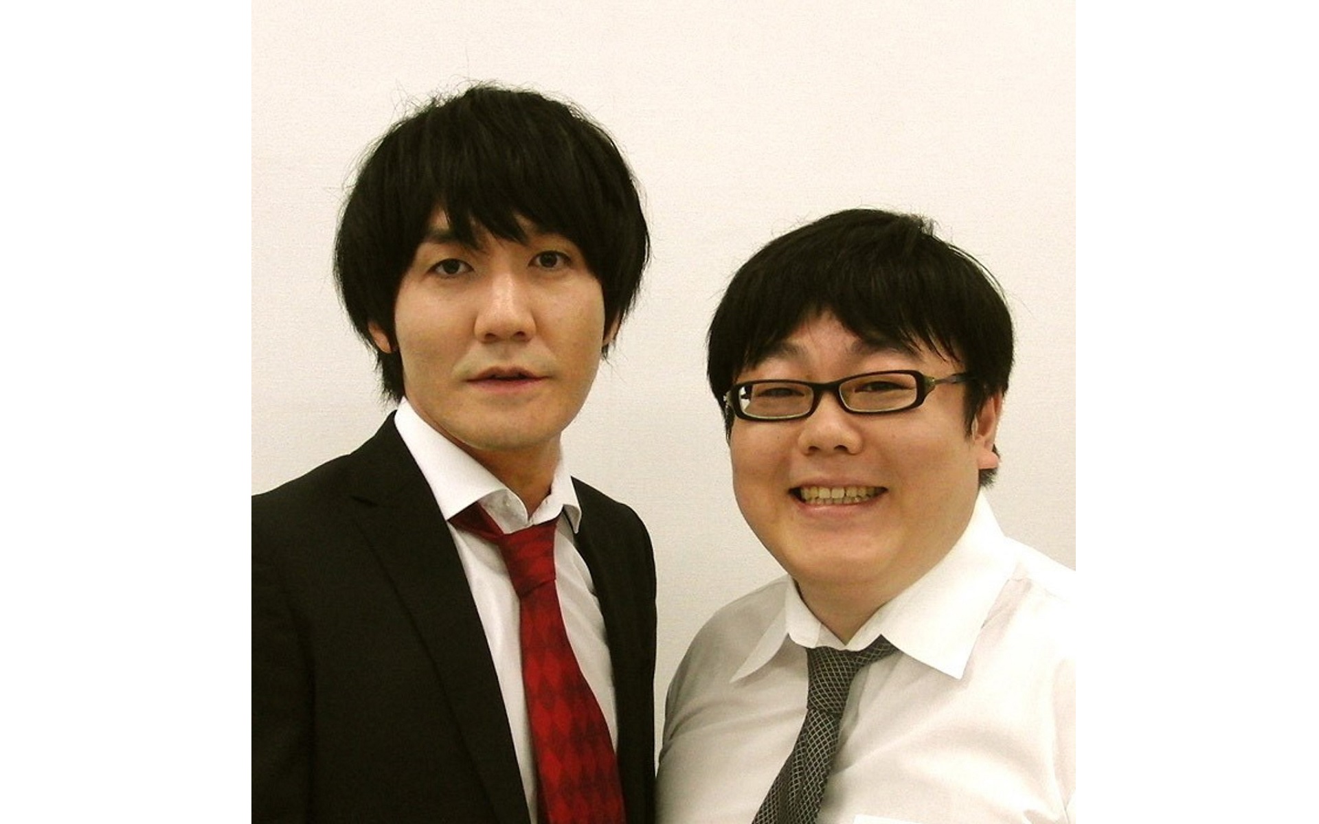 お笑い芸人「タイムマシーン3号」の山本浩司さん（左）関太さん（右）も挑戦