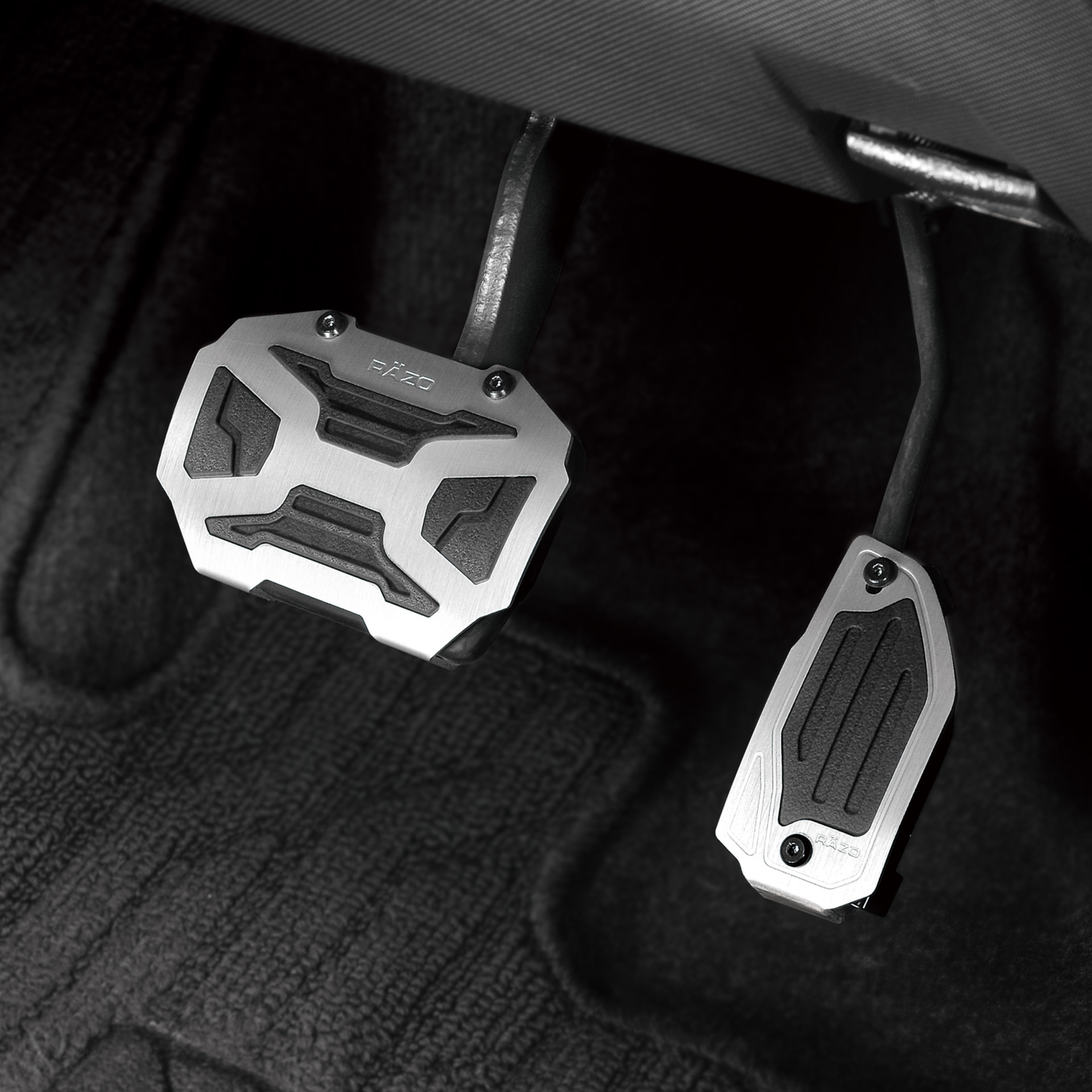 品番：RP152（トヨタ ライズ装着イメージ）