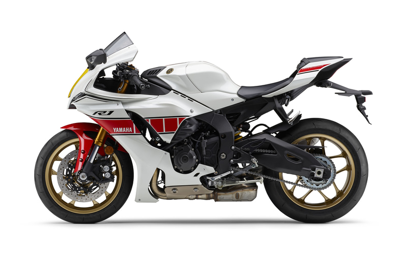 ヤマハ、「YZF-R1M/R1」2022年モデル WGP60周年記念限定カラーも受注