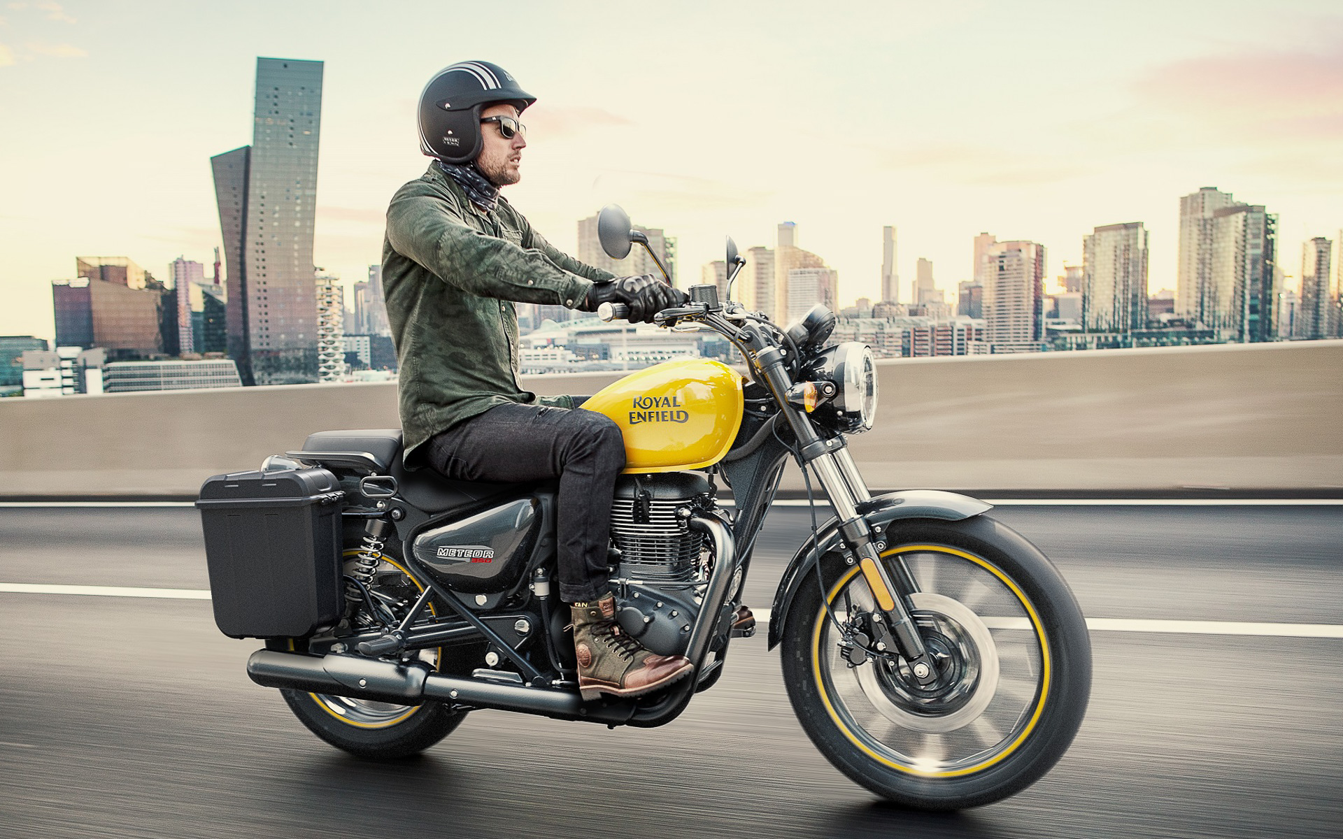 Meteor 350 ファイヤーボール