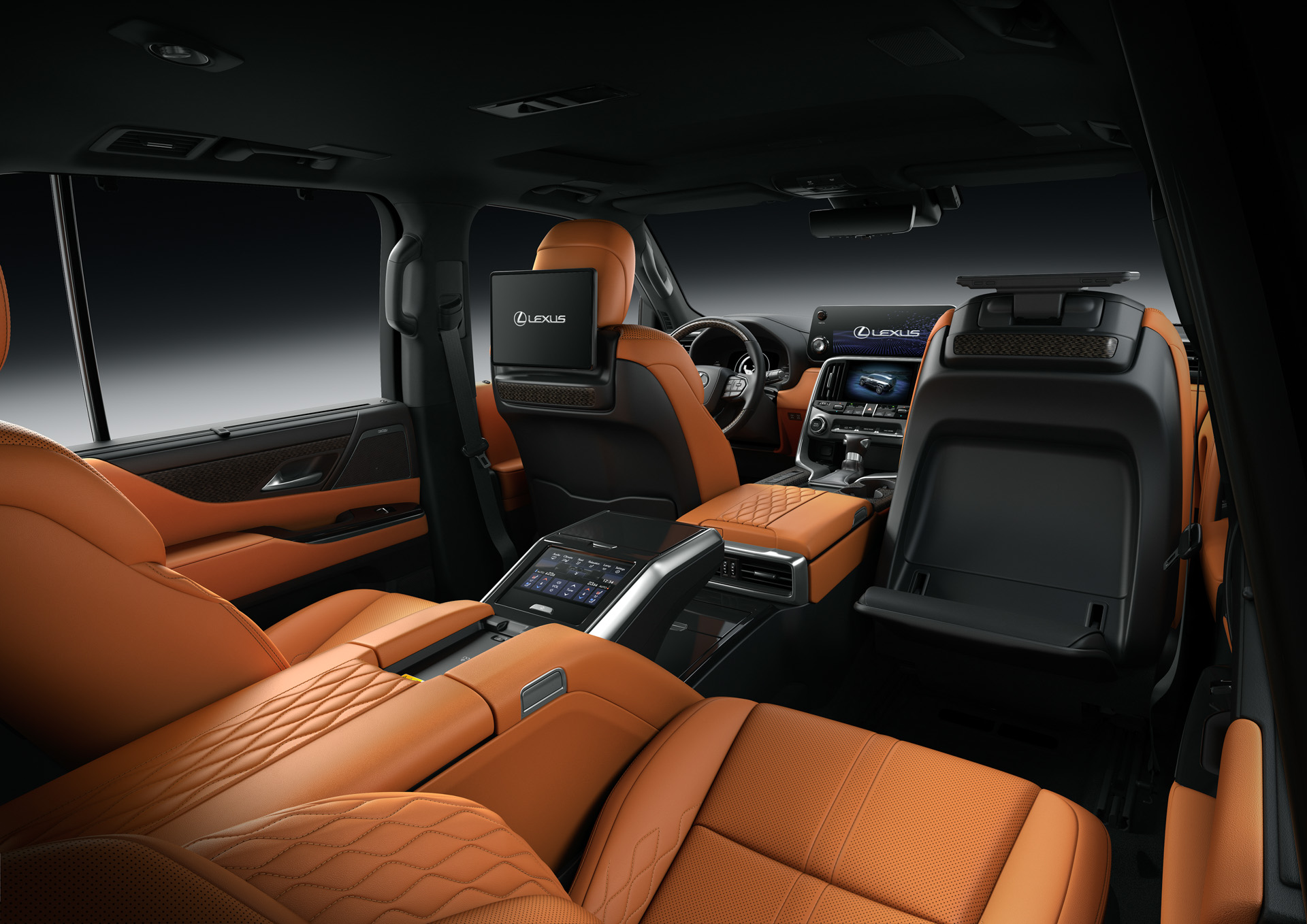 4座独立式シートを採用する専用設計の“EXECUTIVE”