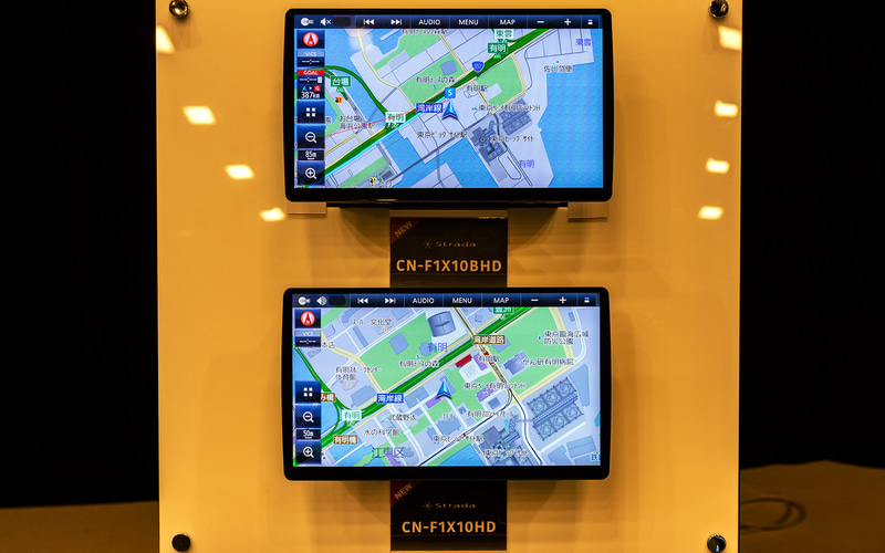 Panasonicパナソニック strada ストラーダ 品番CN-F1X10BHD カーナビ