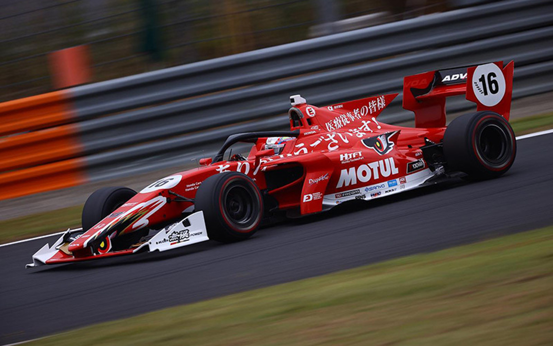 最終戦を待たずにドライバーズチャンピオンを獲得した野尻智紀選手（チーム・ムゲン）