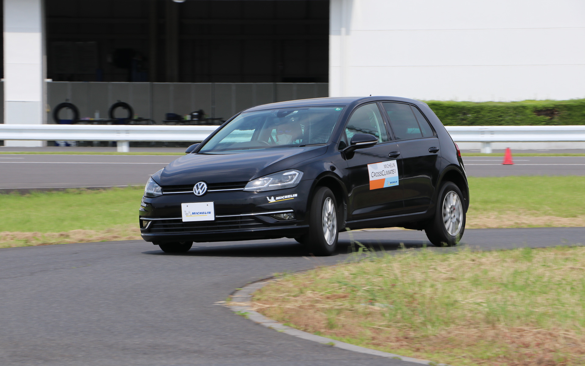 車格やタイヤサイズに関係なく高い性能を発揮するクロスクライメート2