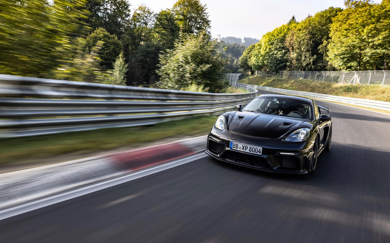ポルシェ、新型「718 ケイマン GT4RS」を11月に世界初公開 ニュル北の