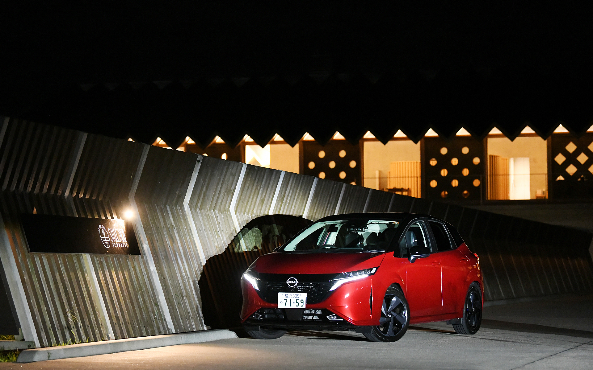 朝に東京を出発したものの、目的地のSUIDEN TERRASSEに到着したときはすでに真っ暗