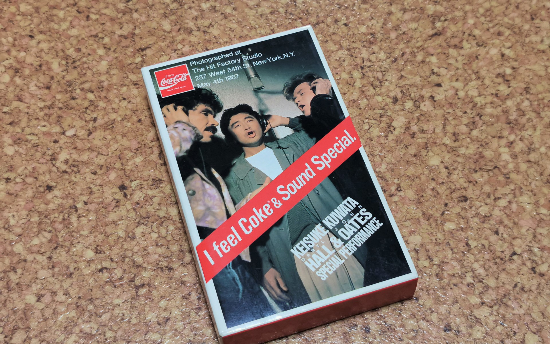 当時コカ・コーラのキャンペーンで当選したスペシャル映像テープ。1度しか再生したことがない