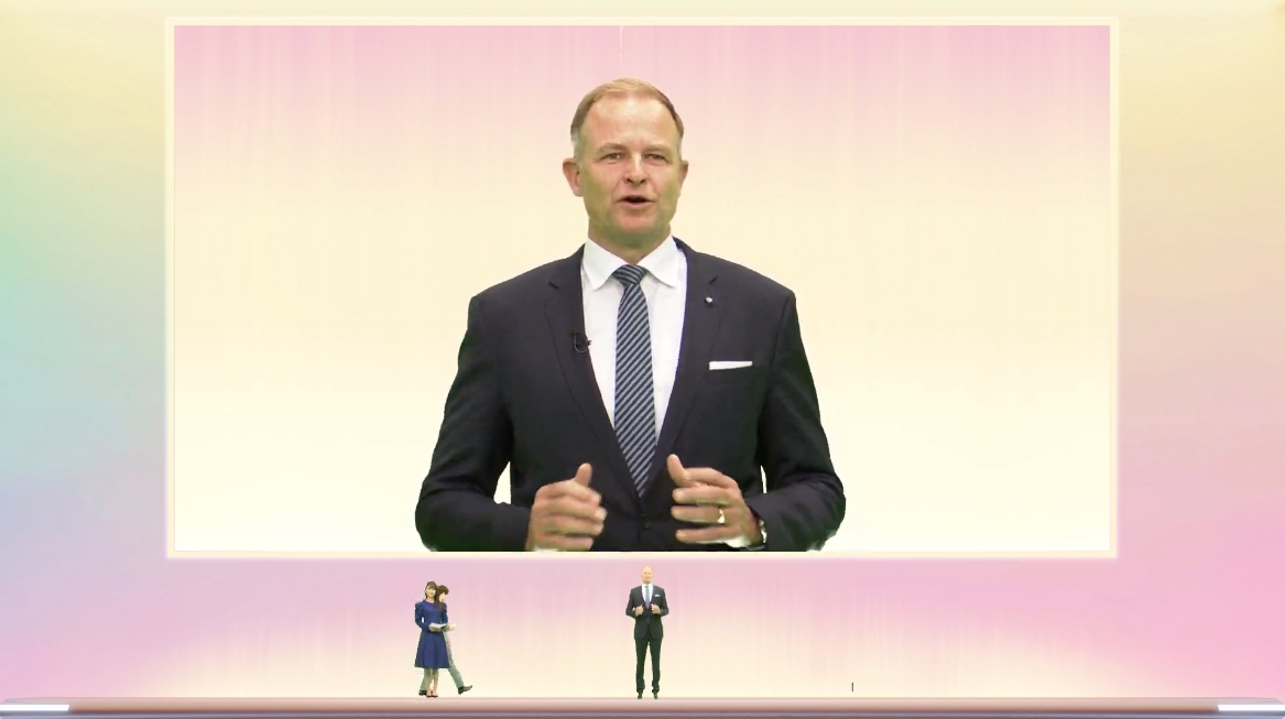 ビー・エム・ダブリュー株式会社 代表取締役社長 クリスチャン・ヴィードマン氏