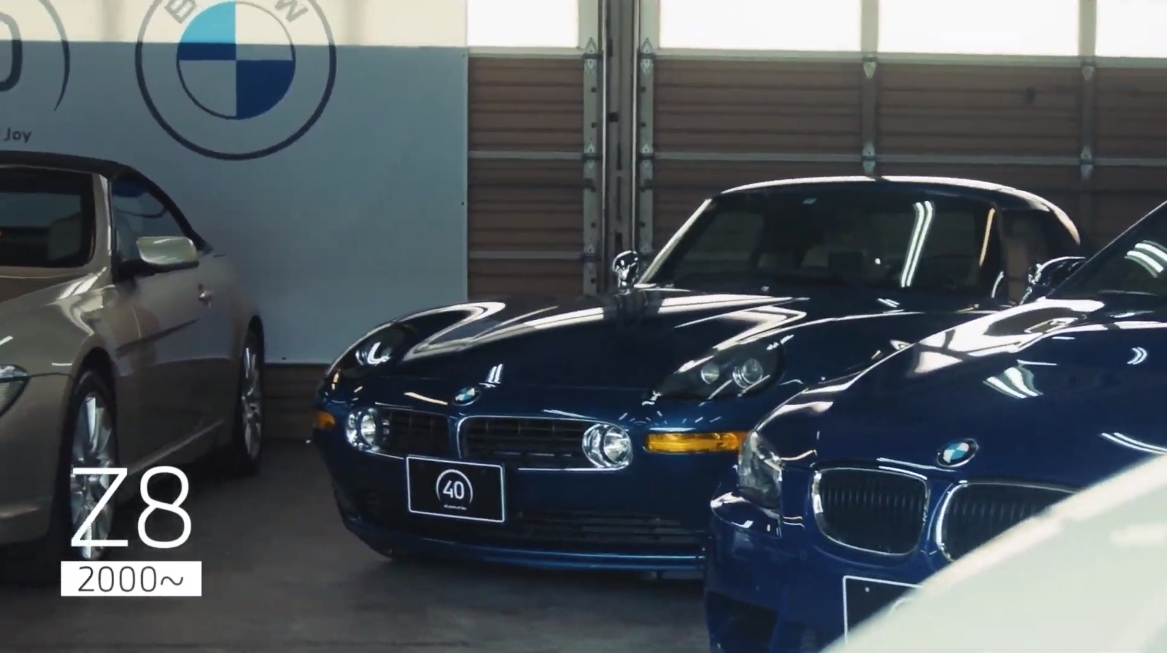 “ボンドカー”としても知られる「Z8」。「アルミでボディ全体を造るなんてものすごく贅沢」と菰田氏