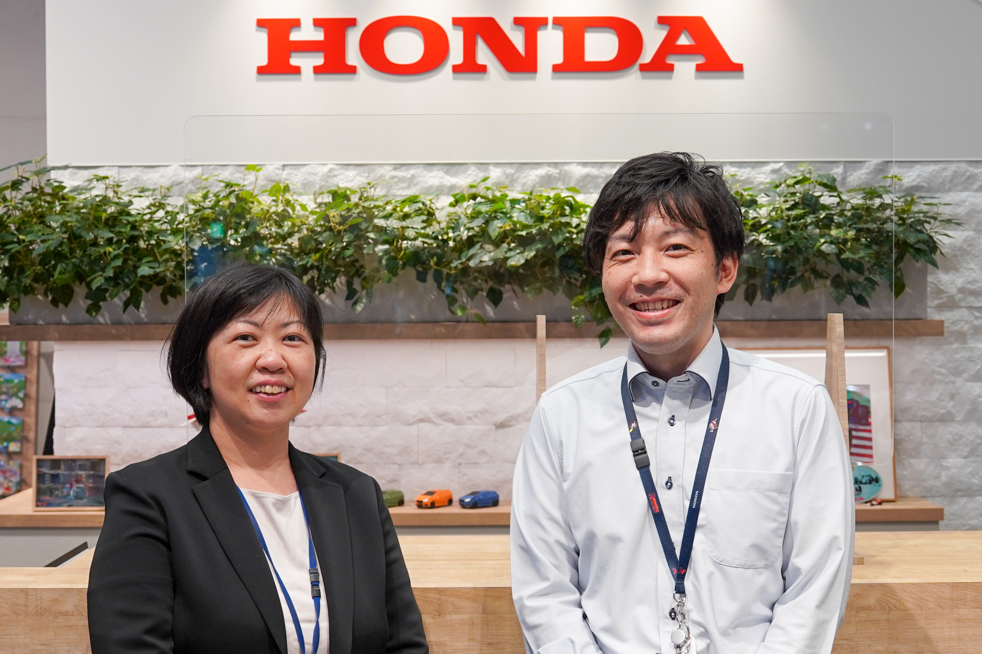本田技研工業株式会社 人事部 人材開発課 課長 主幹 笹野真紀氏（左）、本田技研工業株式会社 人事部 人材開発課 主任 山崎紘和氏（右）