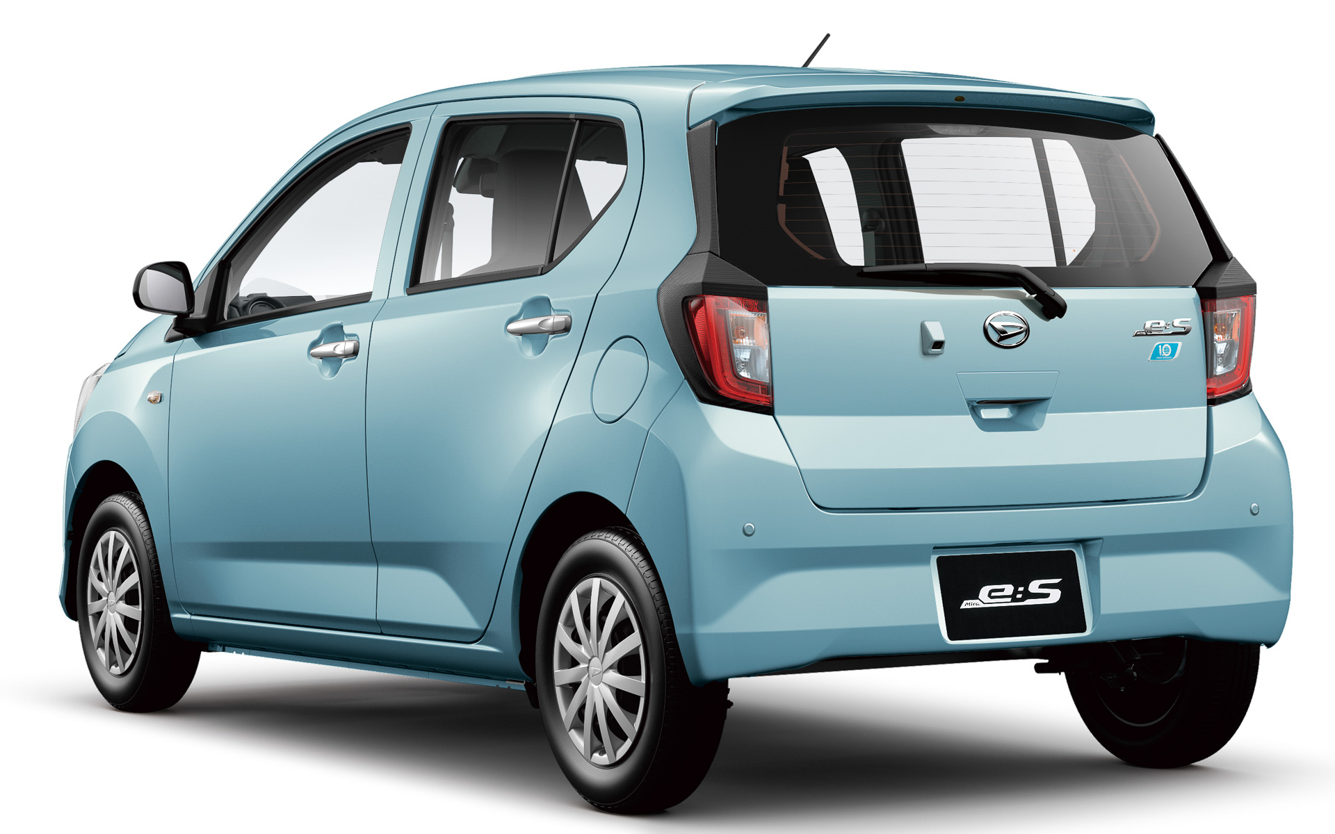 写真のボディカラーは、スカイブルーメタリック