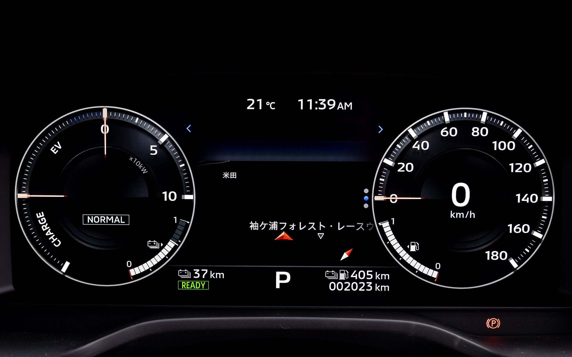 メーターパネルは12.3インチのフルカラー液晶を採用。アナログメーター風の表示は「クラシックモード」