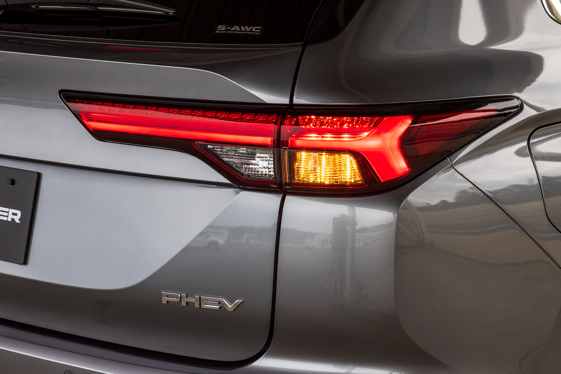 リアコンビランプの点灯パターン。こちらもグレードによる差はない