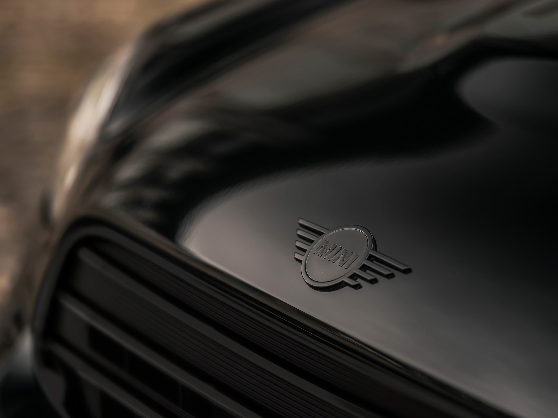 MINI クロスオーバー・シャドー・エディション