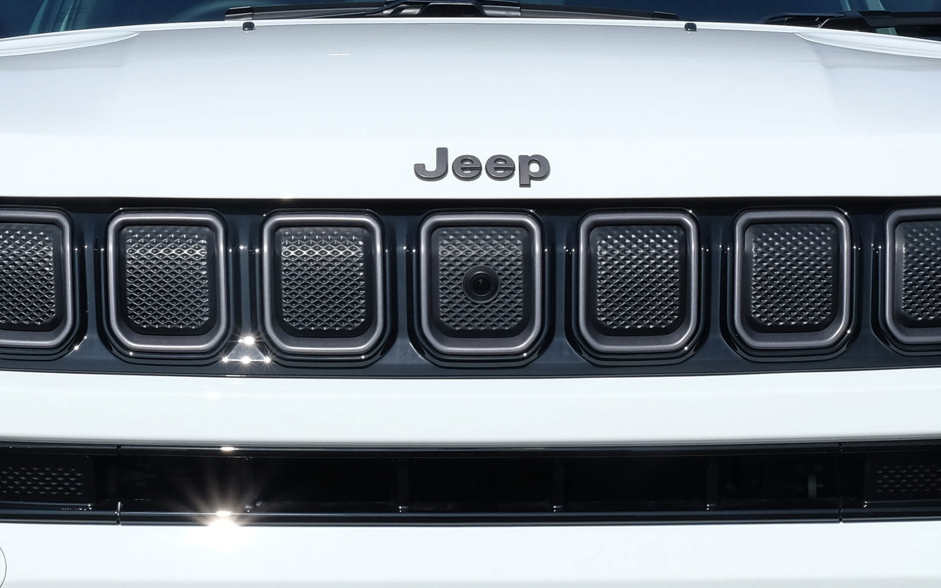 ブラックフロントグリル（グラナイトアクセント付）