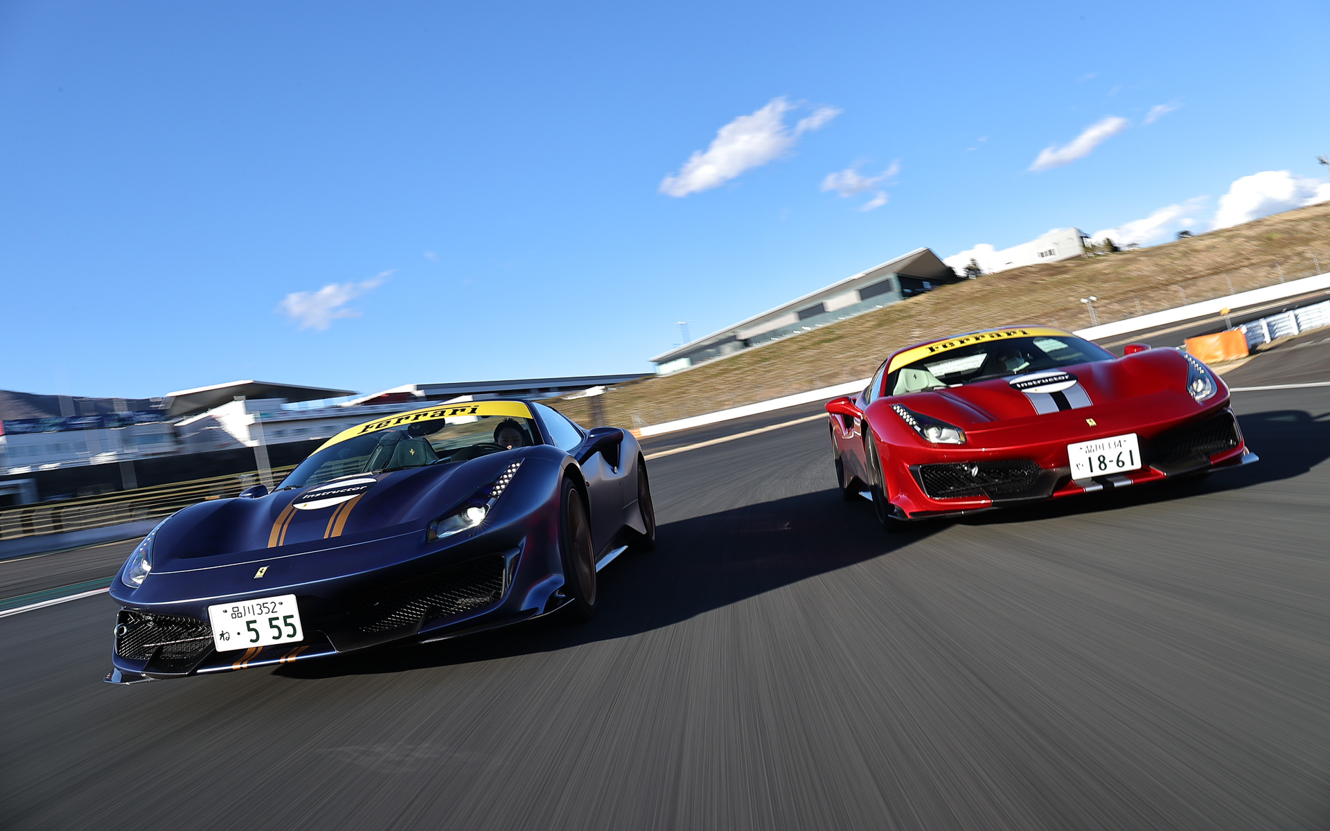 富士スピードウェイで愛車の性能を試せるドライビングアカデミー