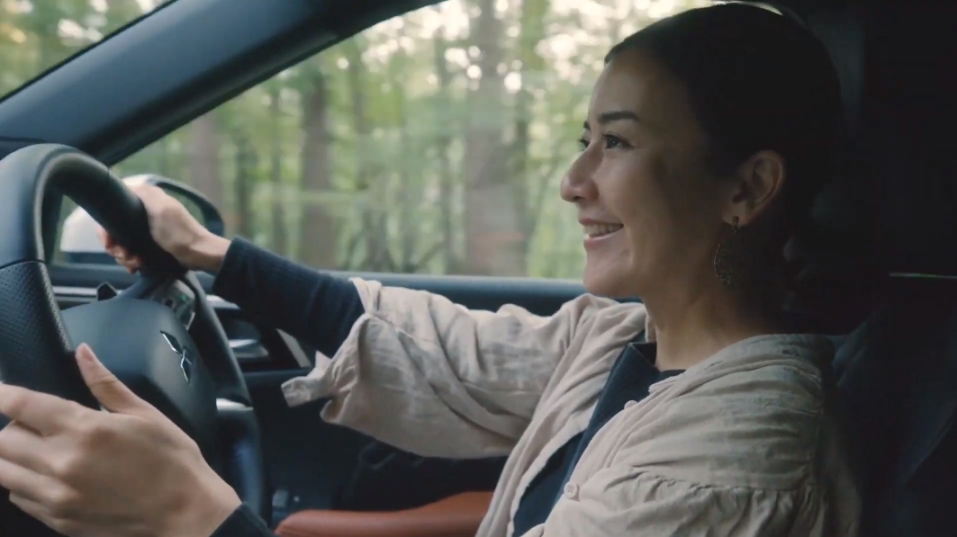 後席に座る家族とも会話しやすく、「マイパイロット（MI-PILOT）」は運転の疲労が本当に軽減されると語った