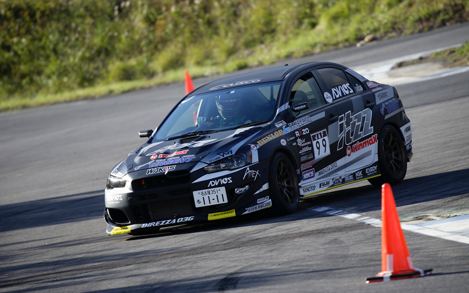 JG1クラス 津川信次選手、車両：三菱「ランサー」、タイヤ：DIREZZA β10/DIREZZA 03G