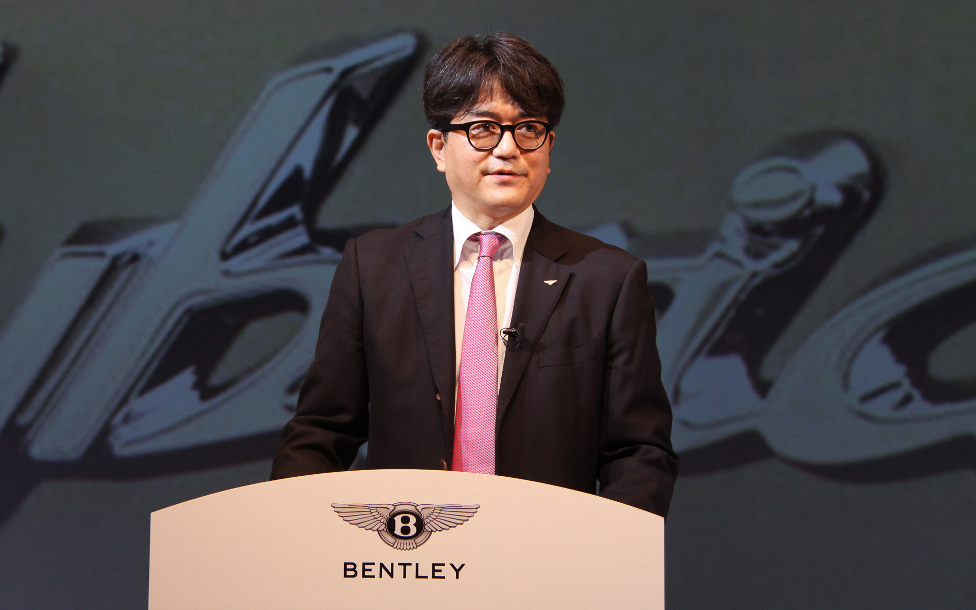 ベントレー モーターズ ジャパン マーケティング＆コミュニケーションマネージャーの横倉典氏