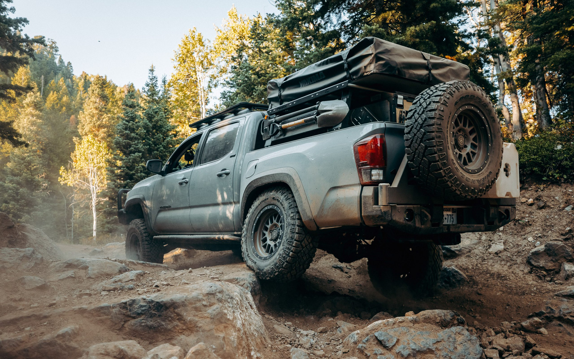 週末の冒険にピッタリな1台に仕上げている