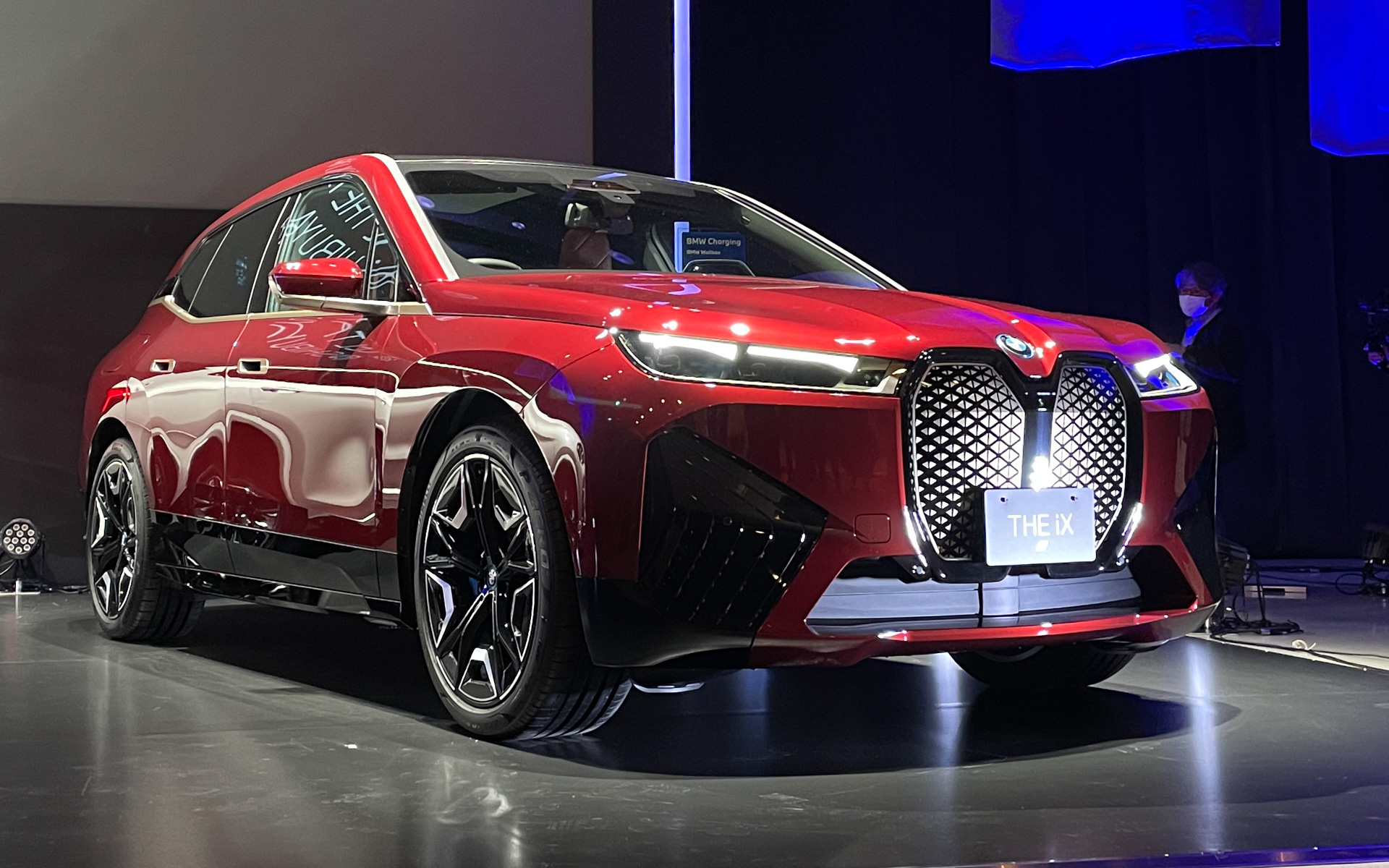 新型BEV「iX」を発売