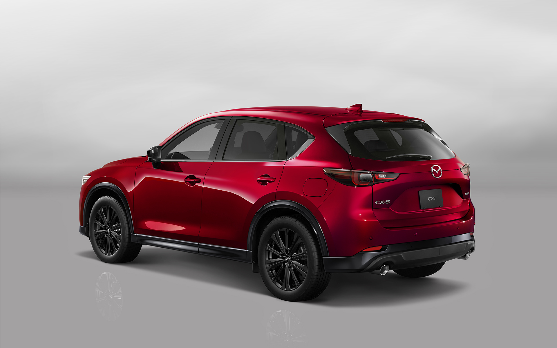 Sports Appearanceではフロントグリルに初代ロードスターのクラシックレッドを用いたアクセントが入る