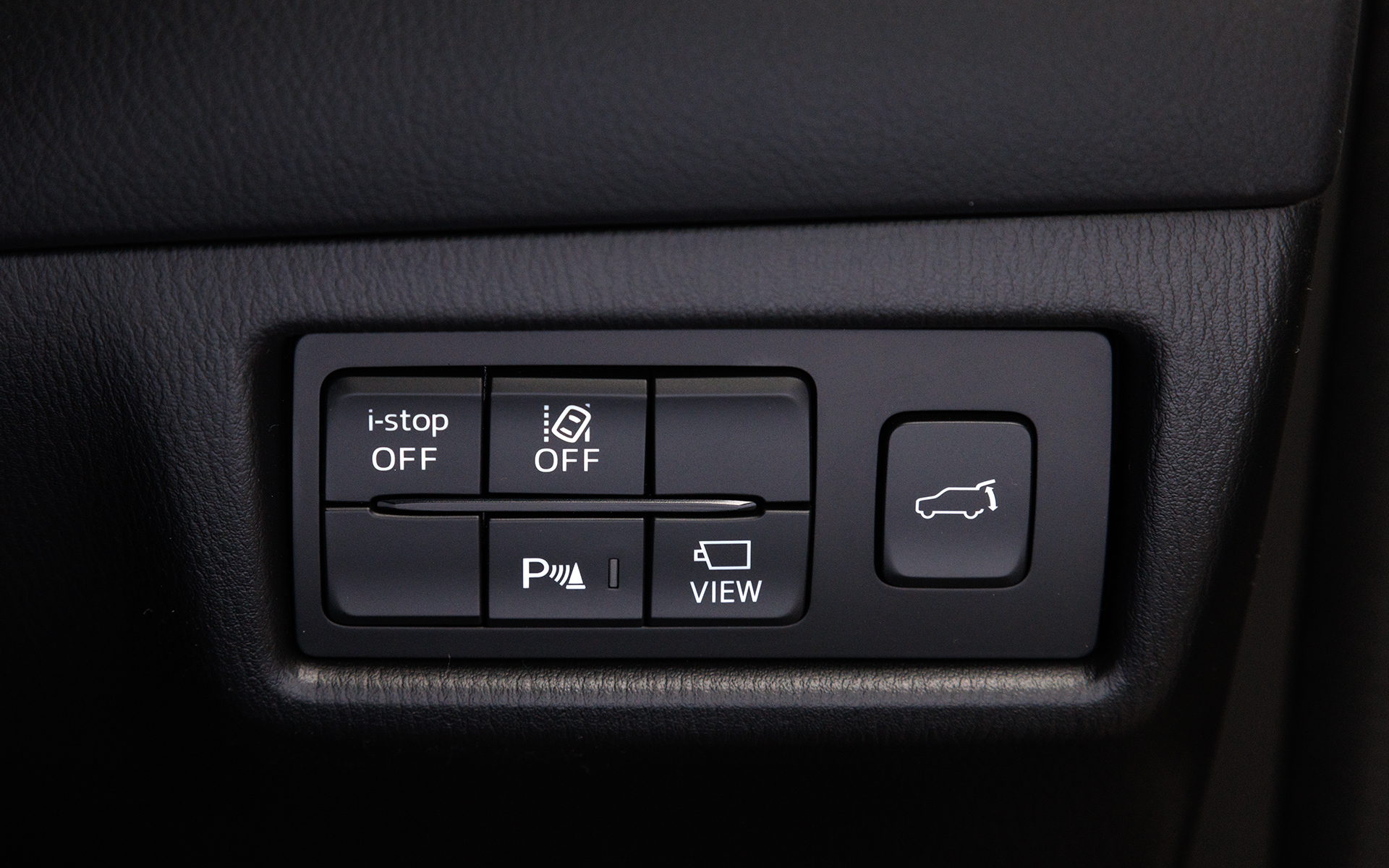 ステアリングコラム右側のスイッチ群