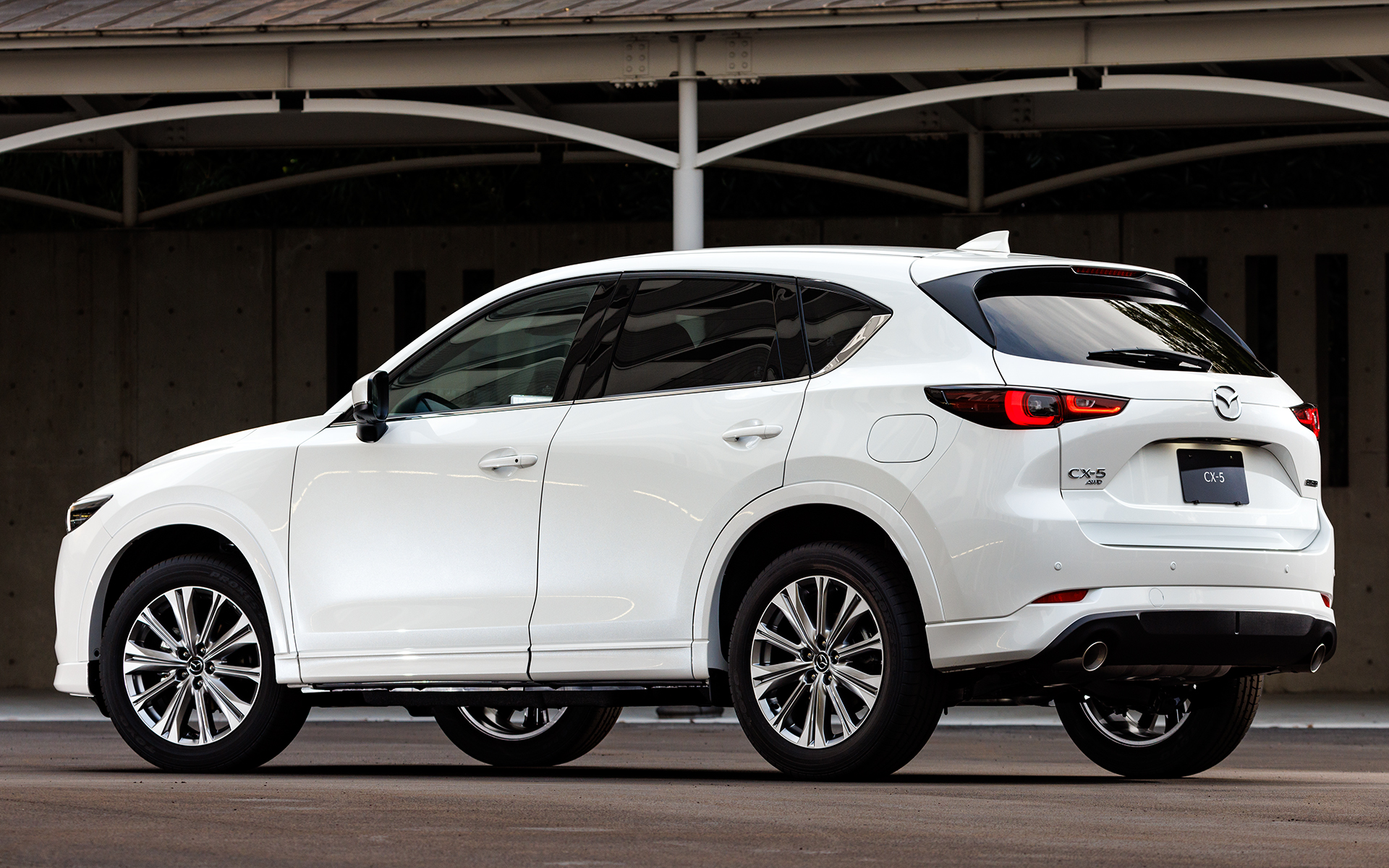 25S Exclusive Mode。撮影車両のボディカラーはスノーフレイクホワイトパールマイカ