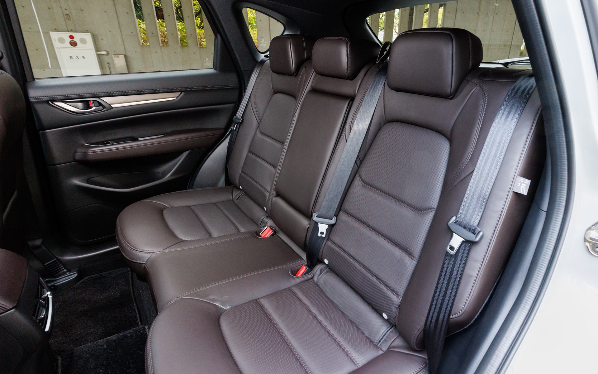 こちらもリアシートにシートヒーターが標準装備される