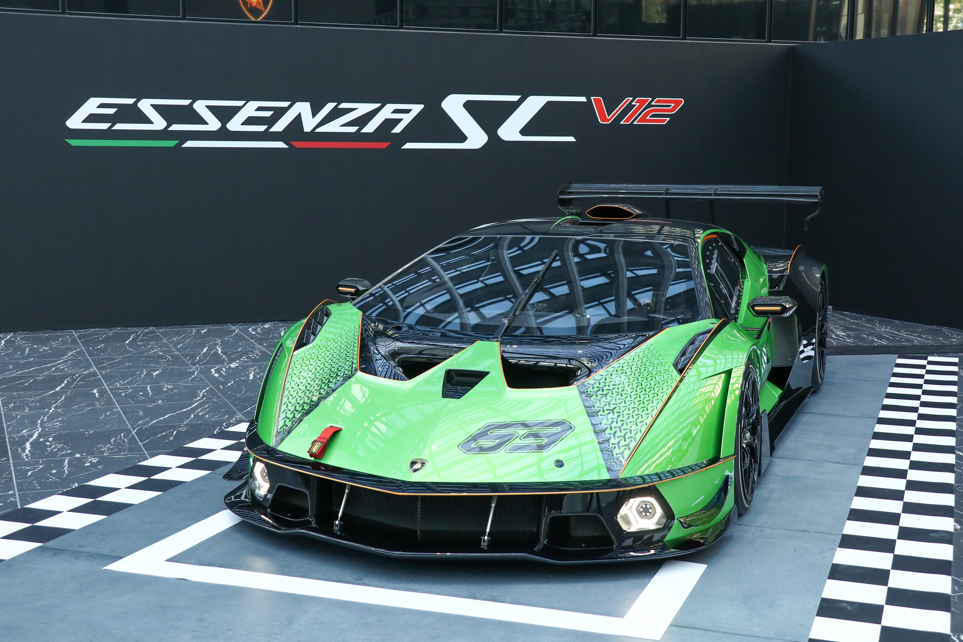 発表された40台限定のサーキット専用車「Essenza SCV12」