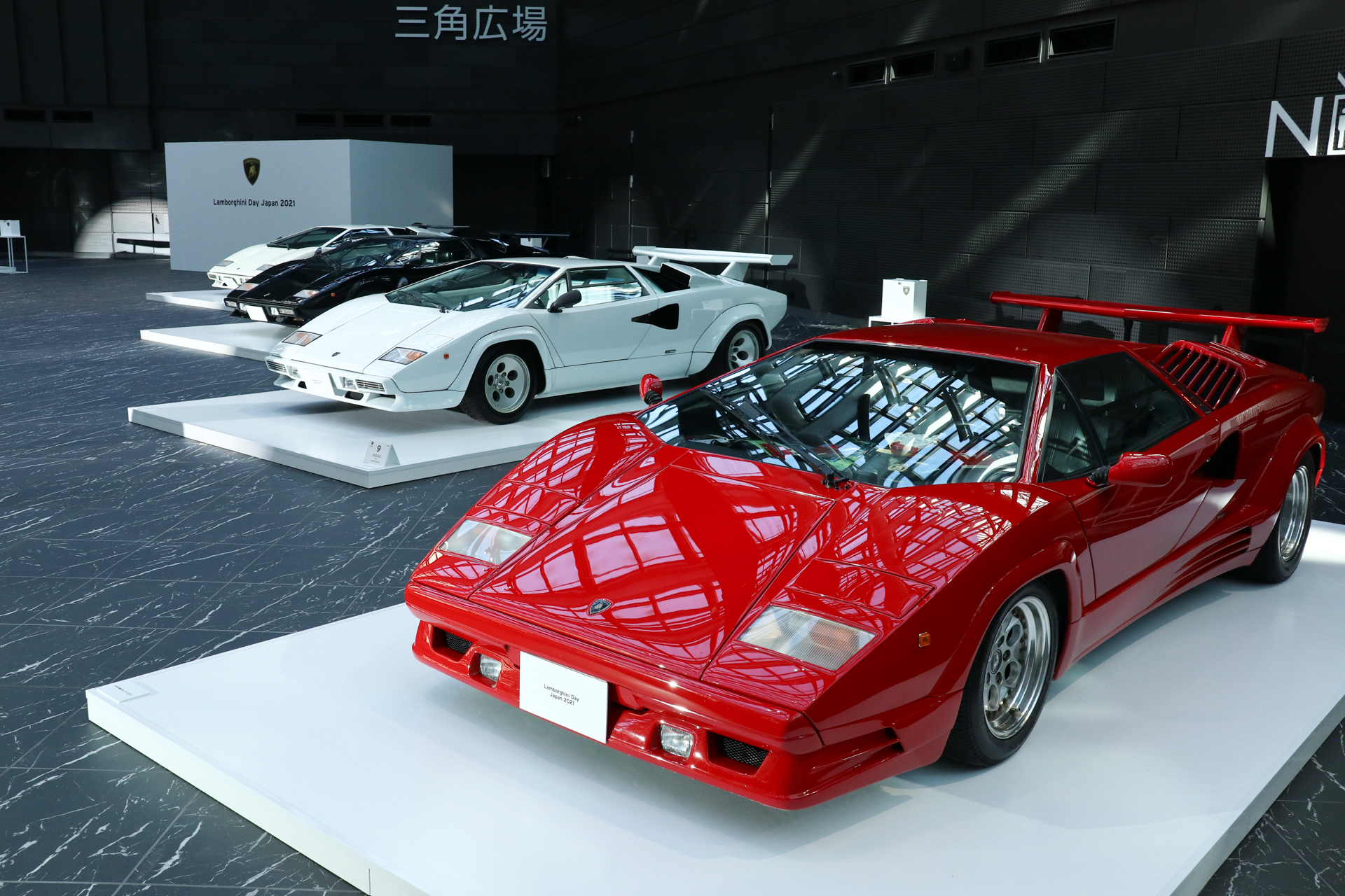 「LAMBORGHINI COUNTACH CONTEST JAPAN」で選ばれた10台のカウンタックが会場に並ぶ