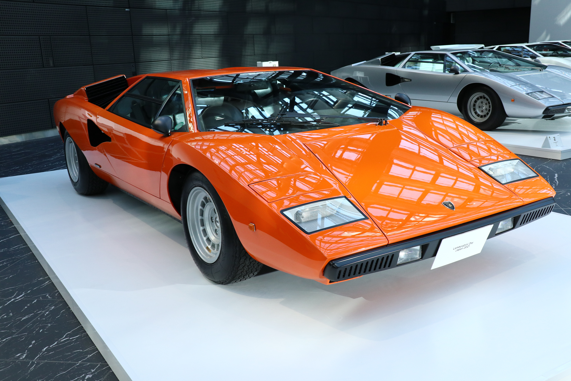 1976年のLP400。新車時から日本にあるクルマで、ポロストリコ認証を受けている。今回の投票で1位になった