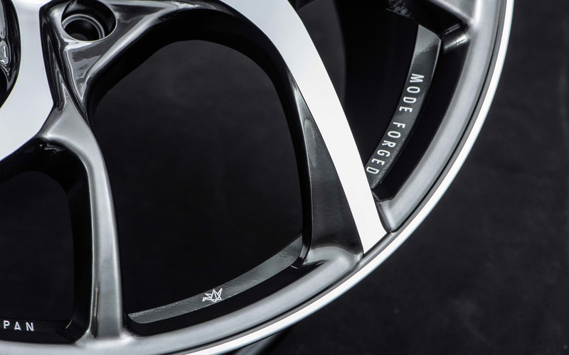 レイズ、乗り心地や静粛性も極めた鍛造ホイール「VMF C-01」に19インチ