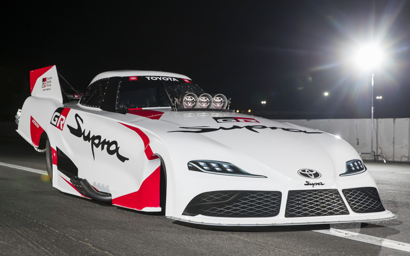 トヨタ、「GRスープラ」の新型ファニーカー（NHRA仕様）を公開 - Car Watch