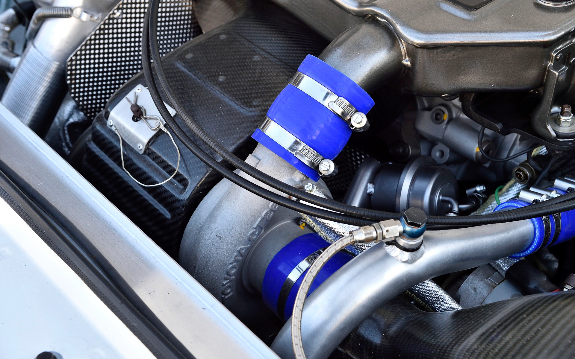 搭載する直列4気筒DOHC 2.0リッターターボ「3S-GTE改」エンジンはCAR-ING社でシリンダーホーニングするレベルでフルリビルド