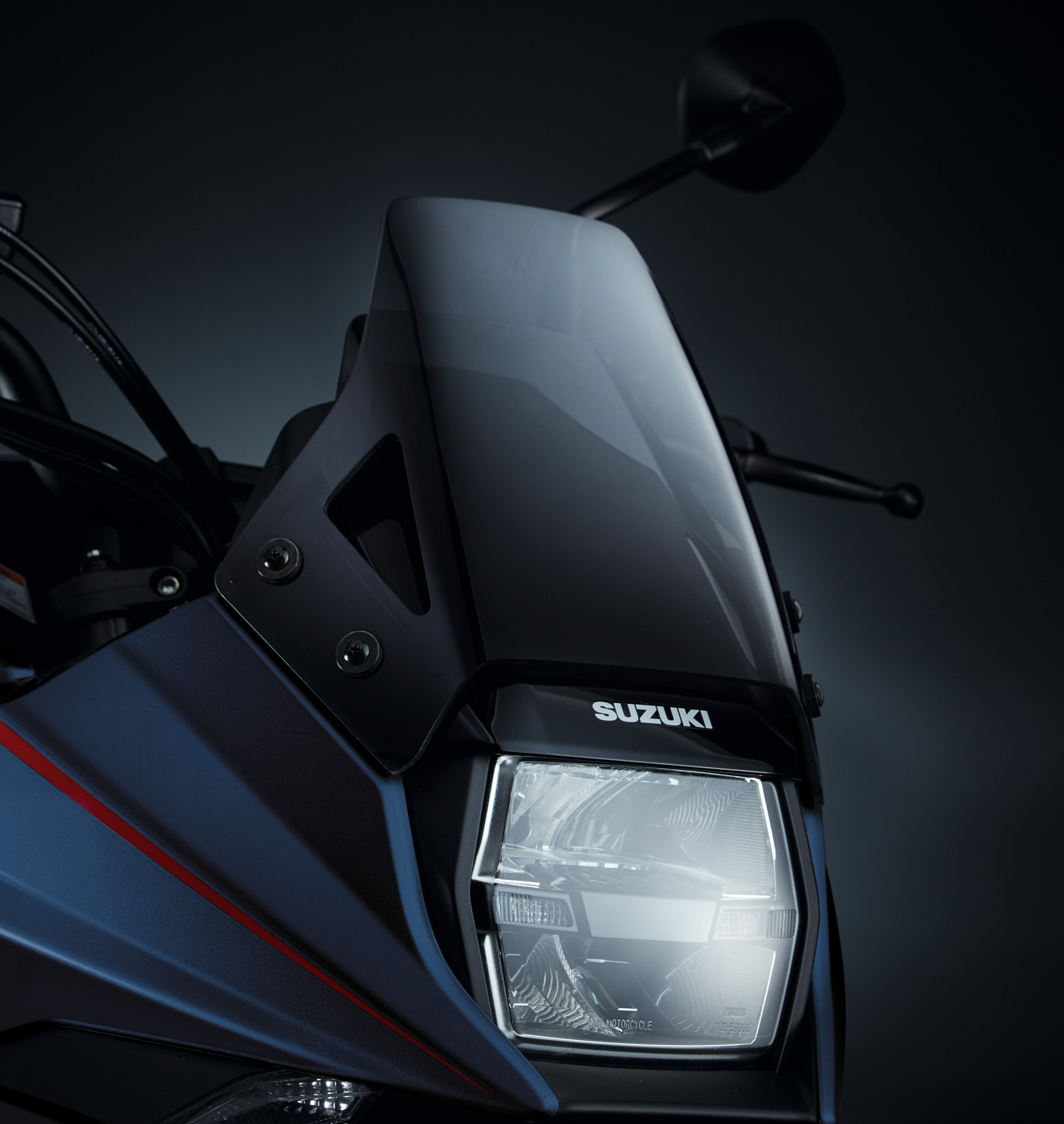 車両のディティールやアクセサリーパーツなども公開された