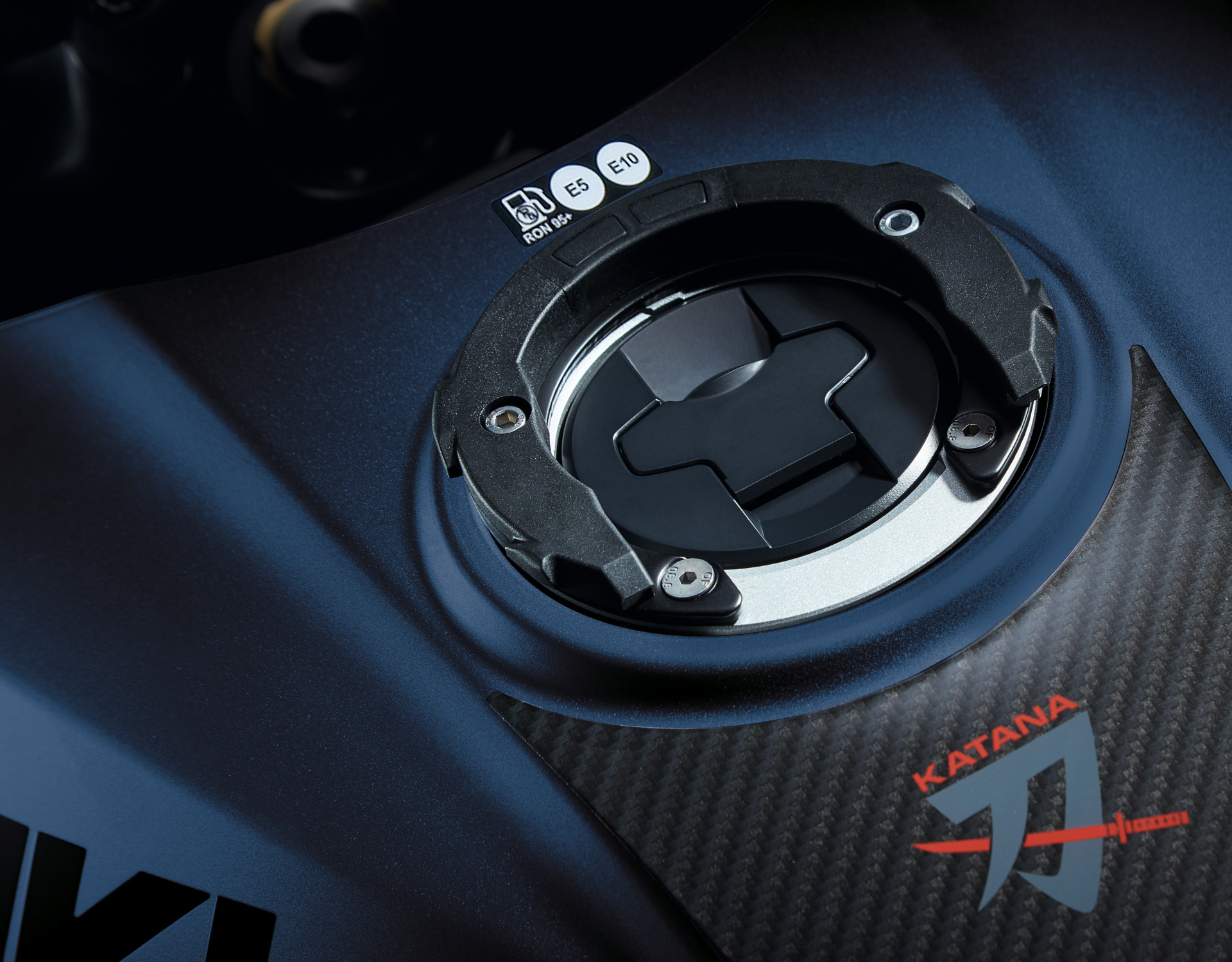 車両のディティールやアクセサリーパーツなども公開された