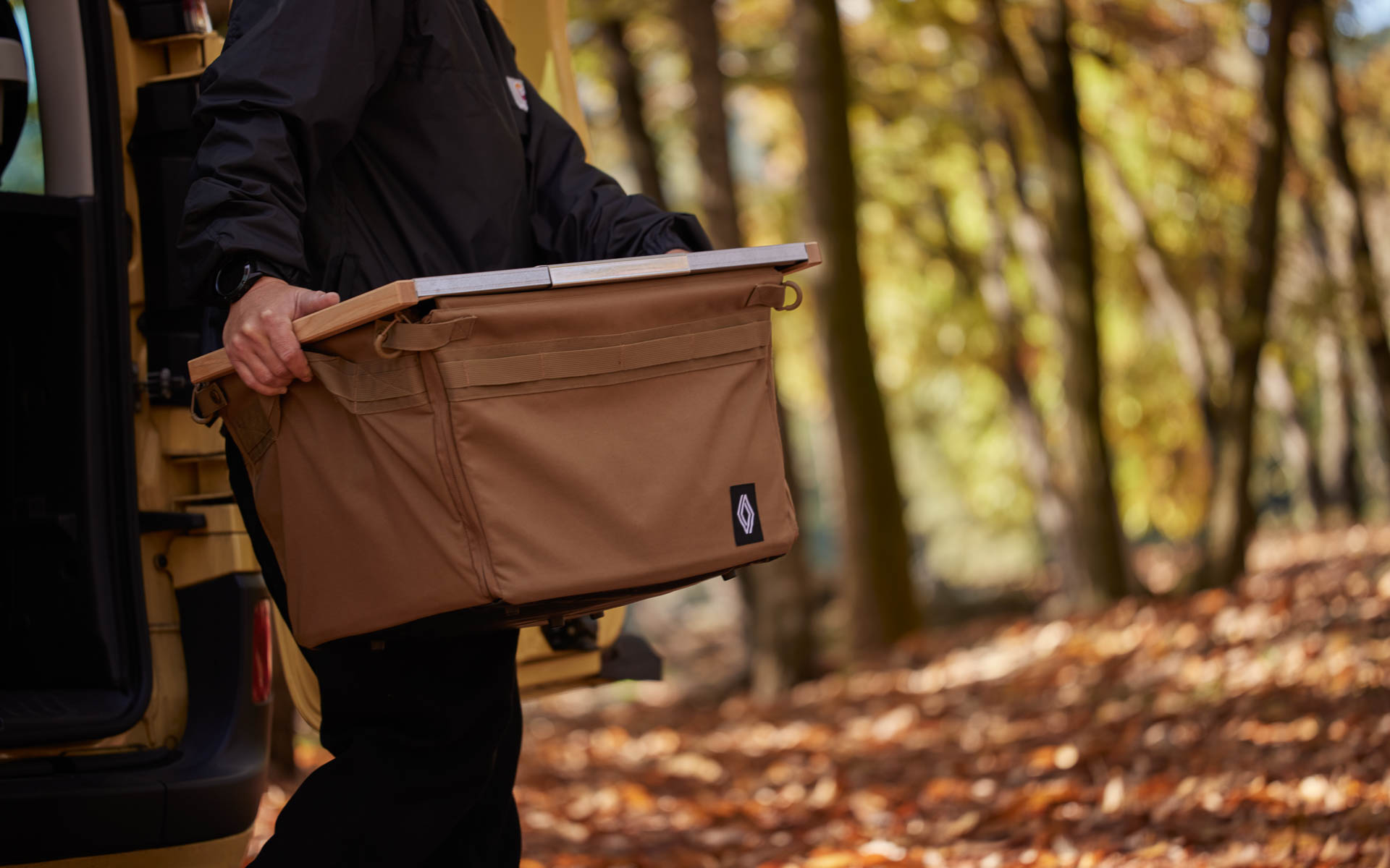 オレゴニアンキャンパー/アウトドアシャトル