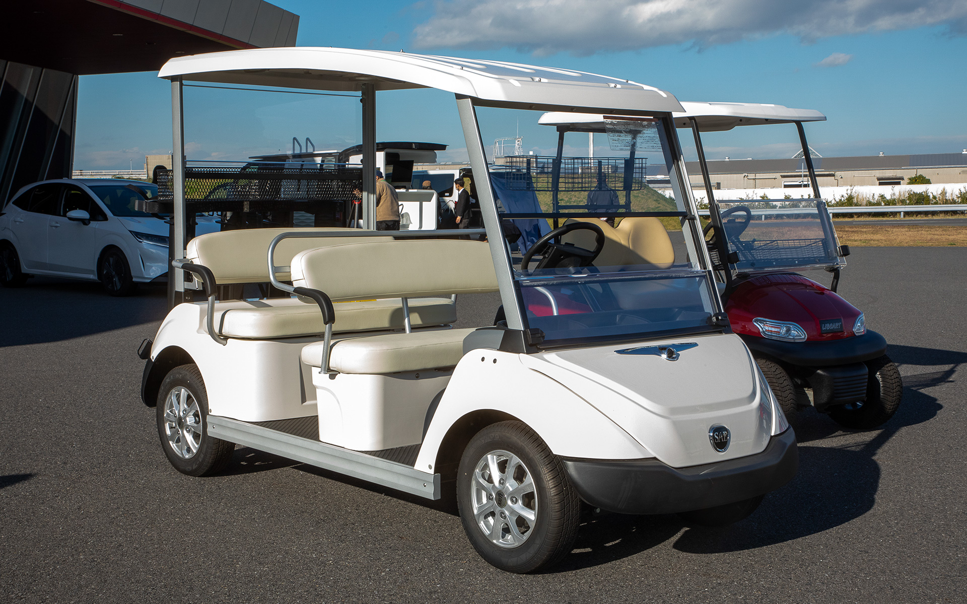 大型カートではバッテリーの軽量化による車重軽減の恩知が大きい。加減速がスムーズになるだけでなく、乗り心地向上などもあるという