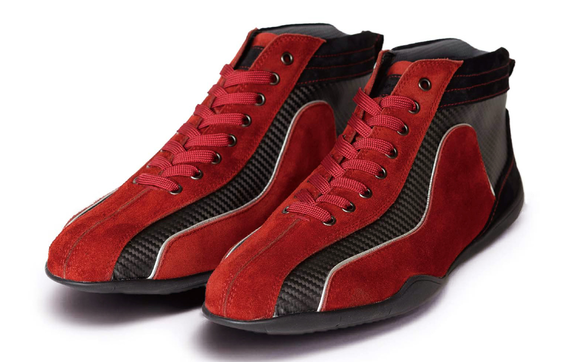 グランプリハイトップ フジの新色「イグニションレッド＆カーボンファイバー」