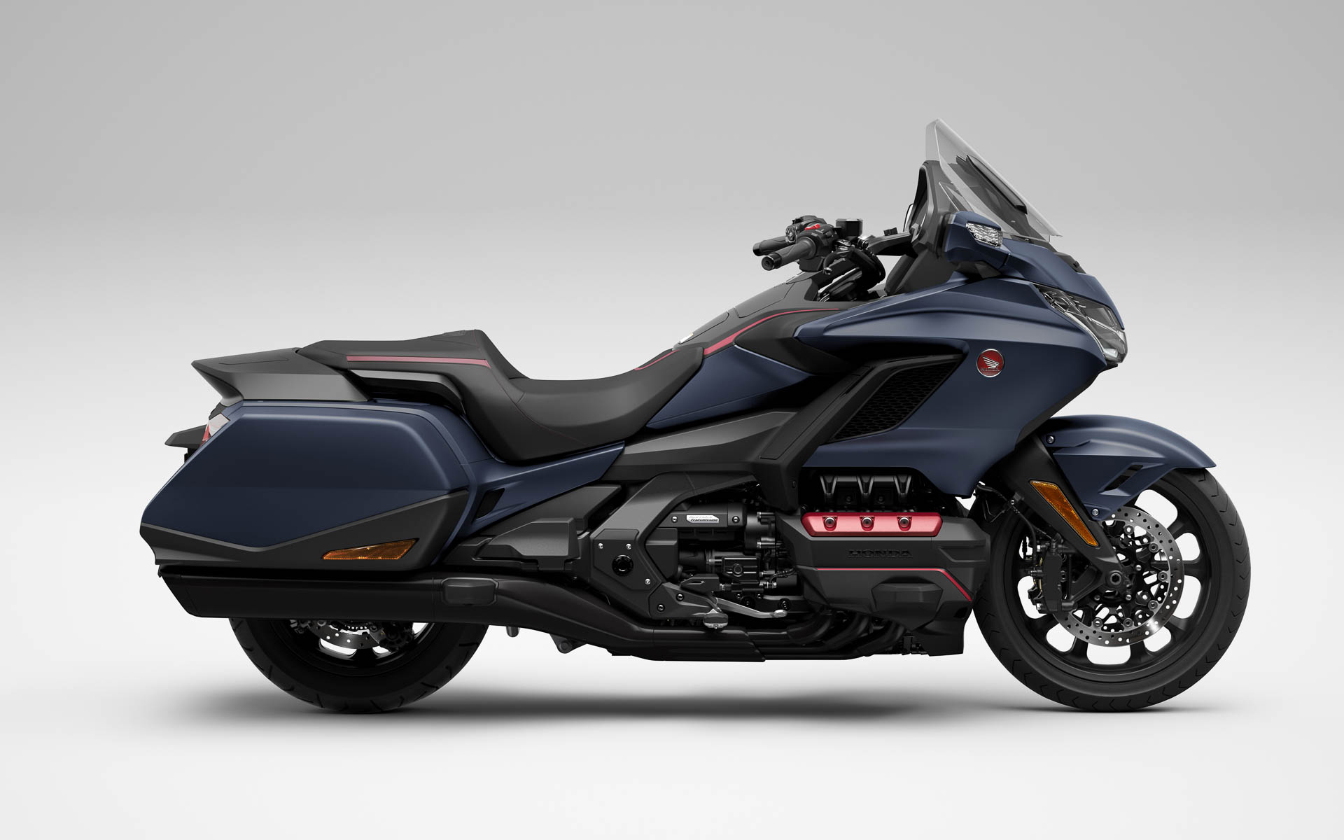 ゴールドウイング（マットジーンズブルーメタリック）