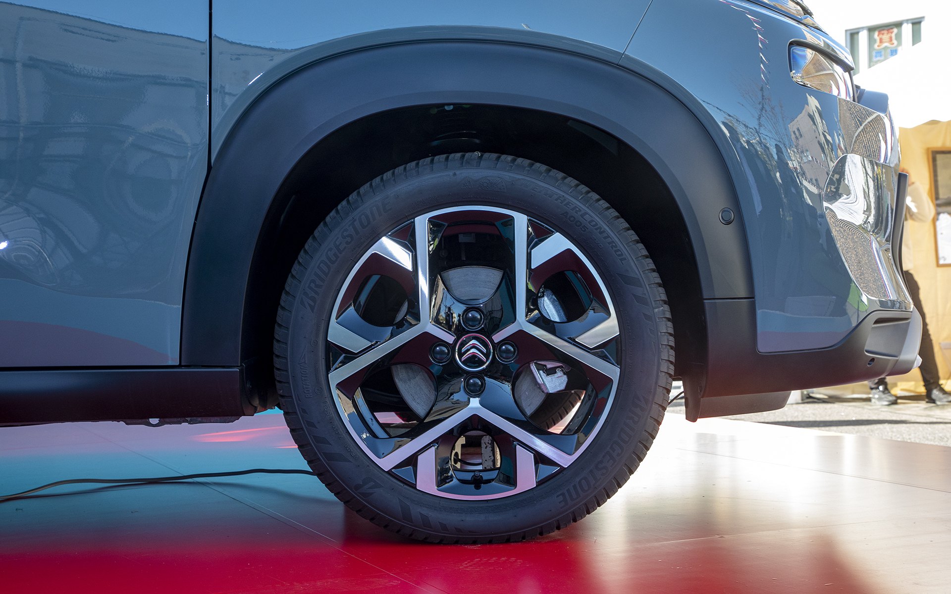 フロントホイール