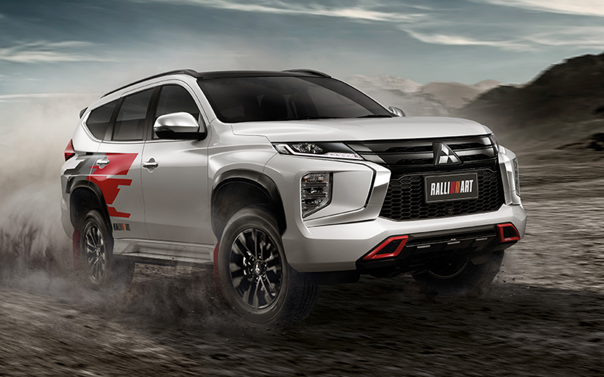 パジェロスポーツ ラリーアート