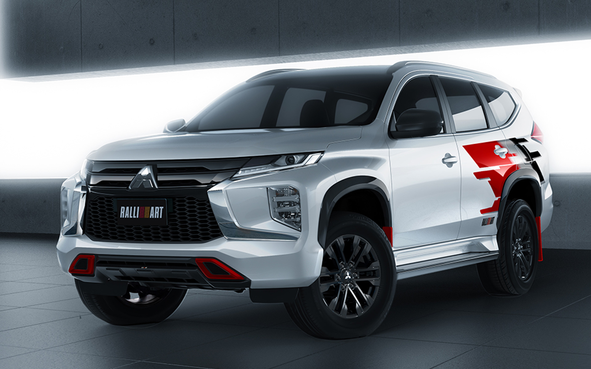 パジェロスポーツ ラリーアート