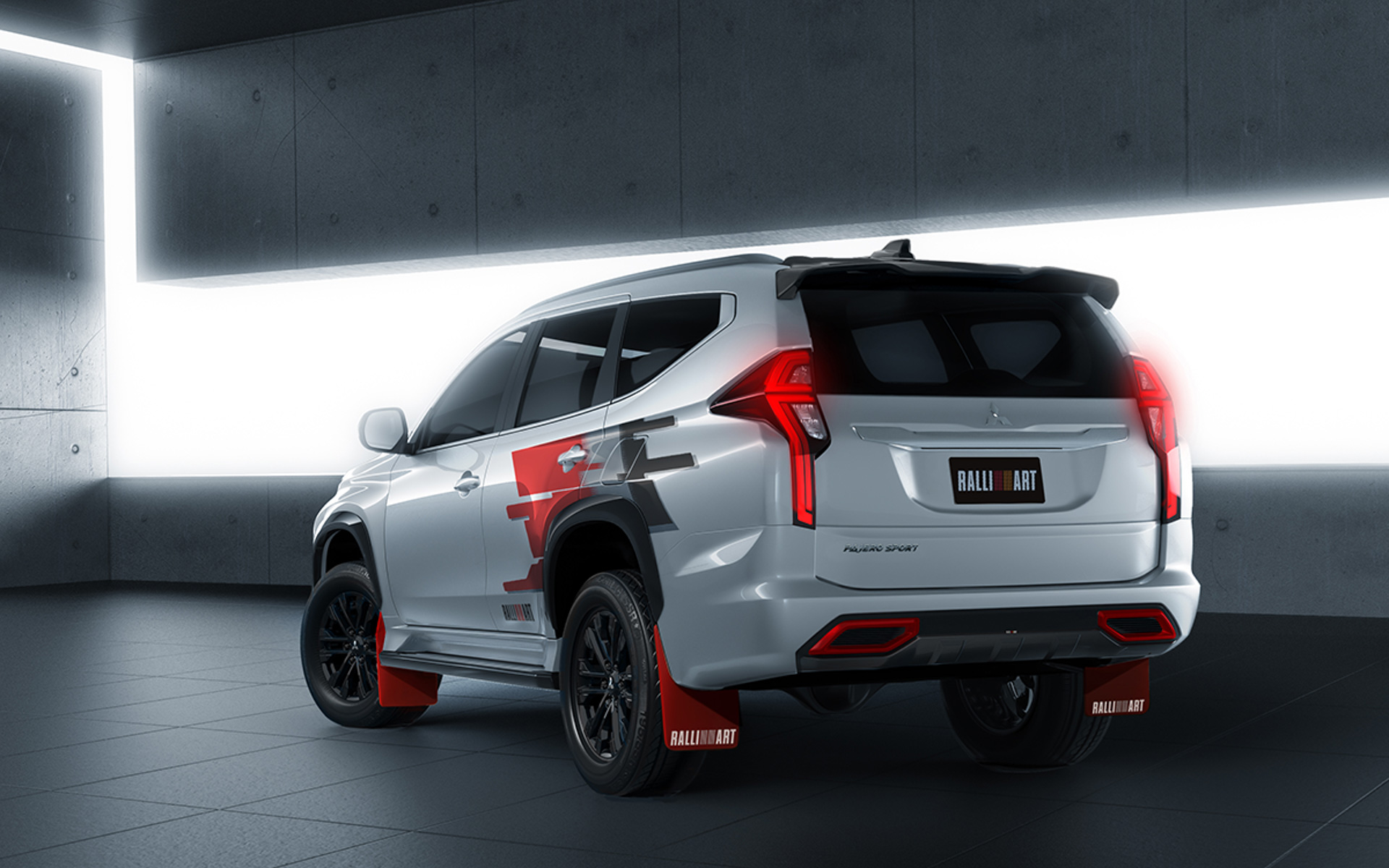 パジェロスポーツ ラリーアート