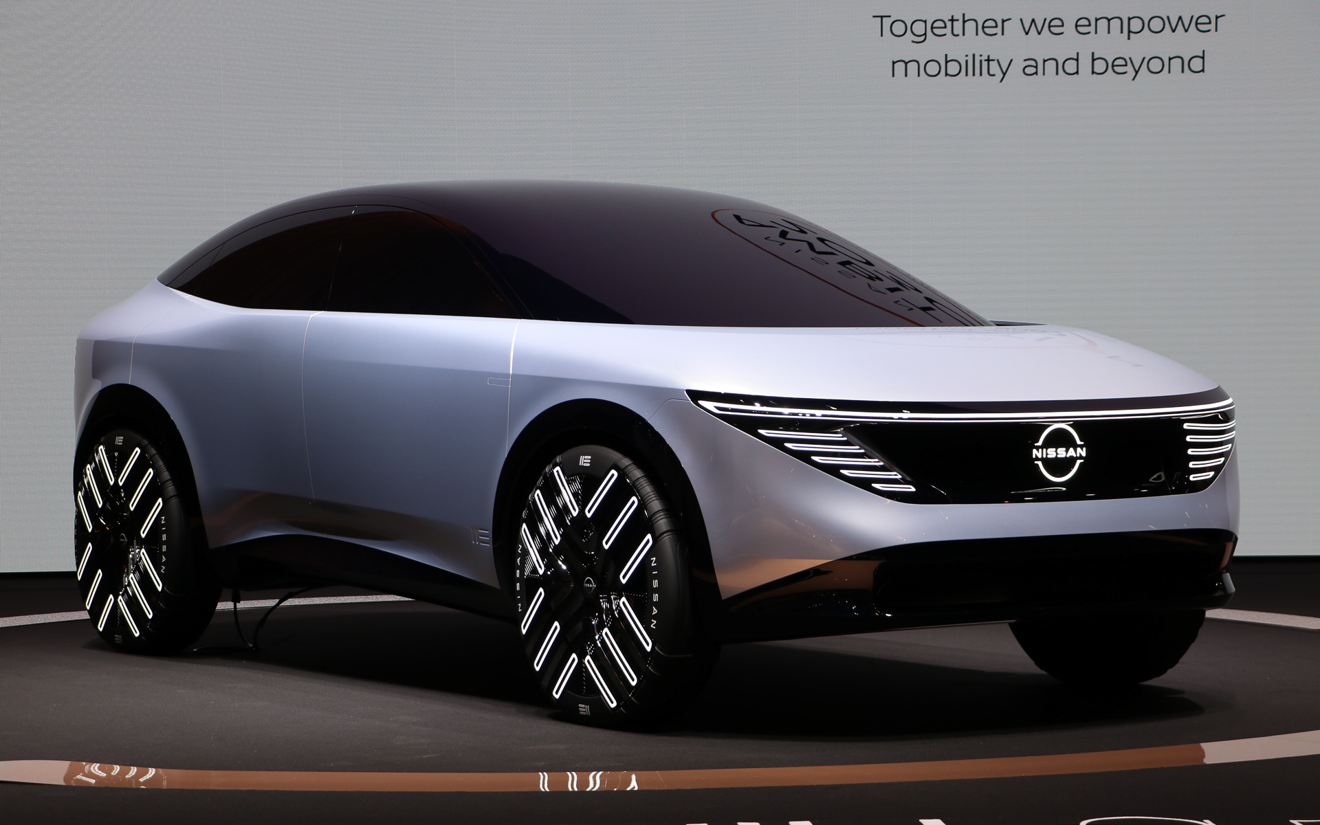 「NISSAN CHILL-OUT」の実寸大モデル