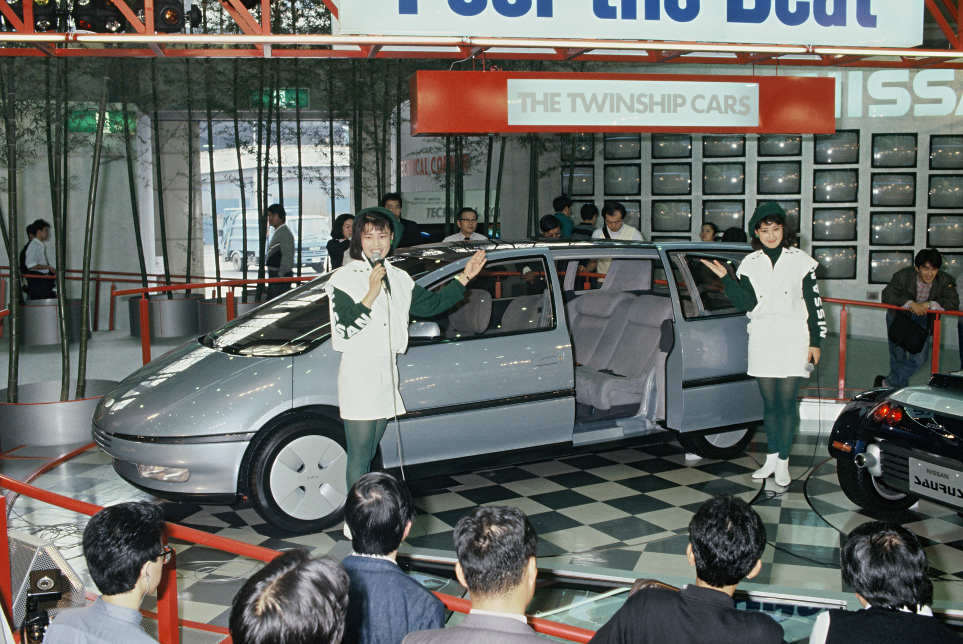 初代シーマが公開された1987年 第27回東京モーターショー