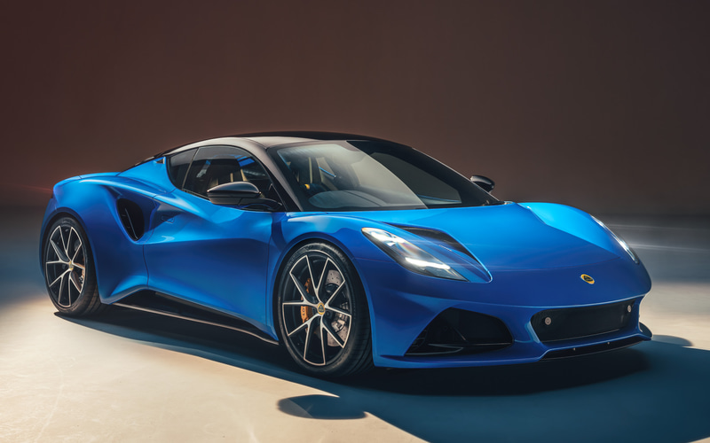 ロータス最後のミッドシップエンジン車「エミーラ」を東京オートサロン2022の会場で発表/展示