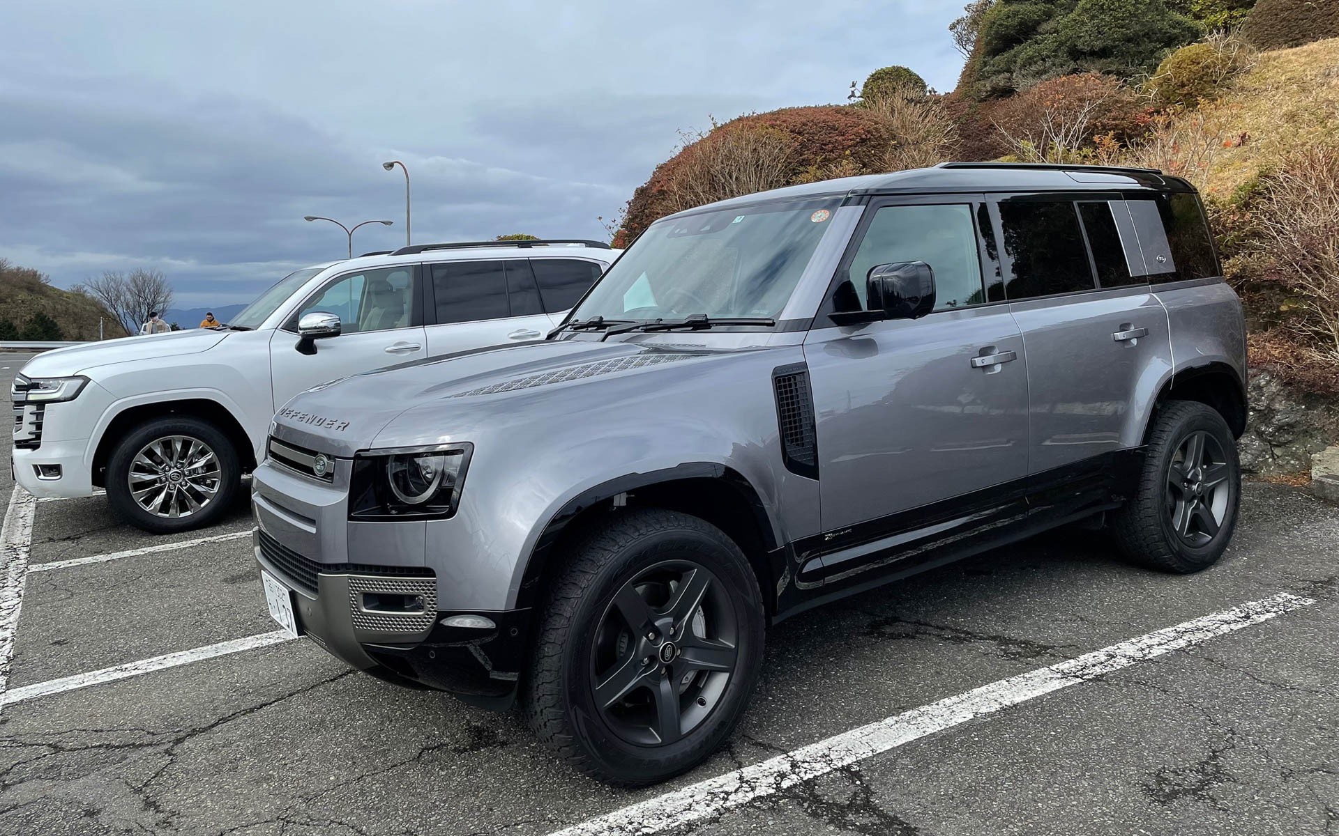 ディフェンダー110。48Vマイルドハイブリッドデーゼルターボ